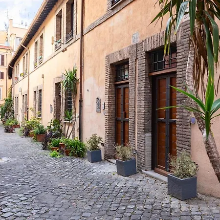 Ciancaleoni Atelier Dell'artista - Monti 아파트 *